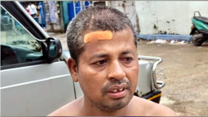 बारुईपुर रेप-मर्डर केस के आरोपी प्रभास मंडल की पुलिस एनकाउंटर में मौत के बाद मामले की जांच करती पुलिस।